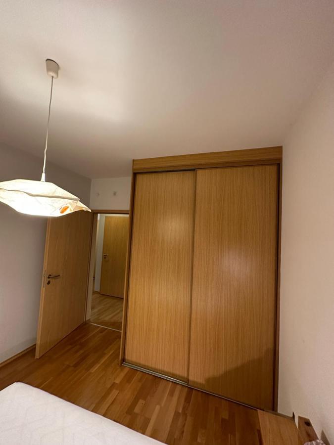 Central Apartment With Balcony ブダペスト エクステリア 写真