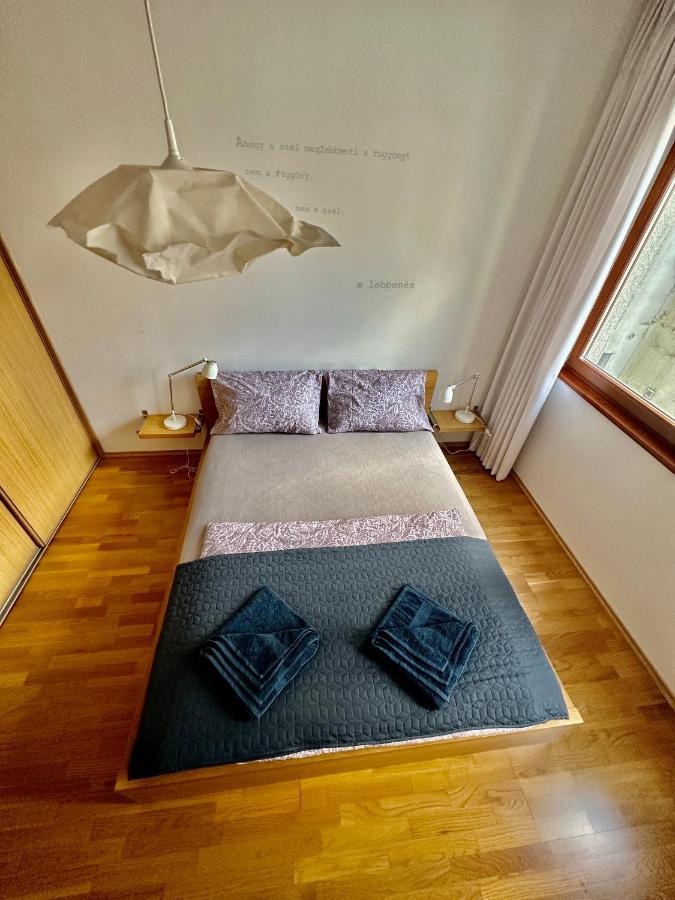Central Apartment With Balcony ブダペスト エクステリア 写真