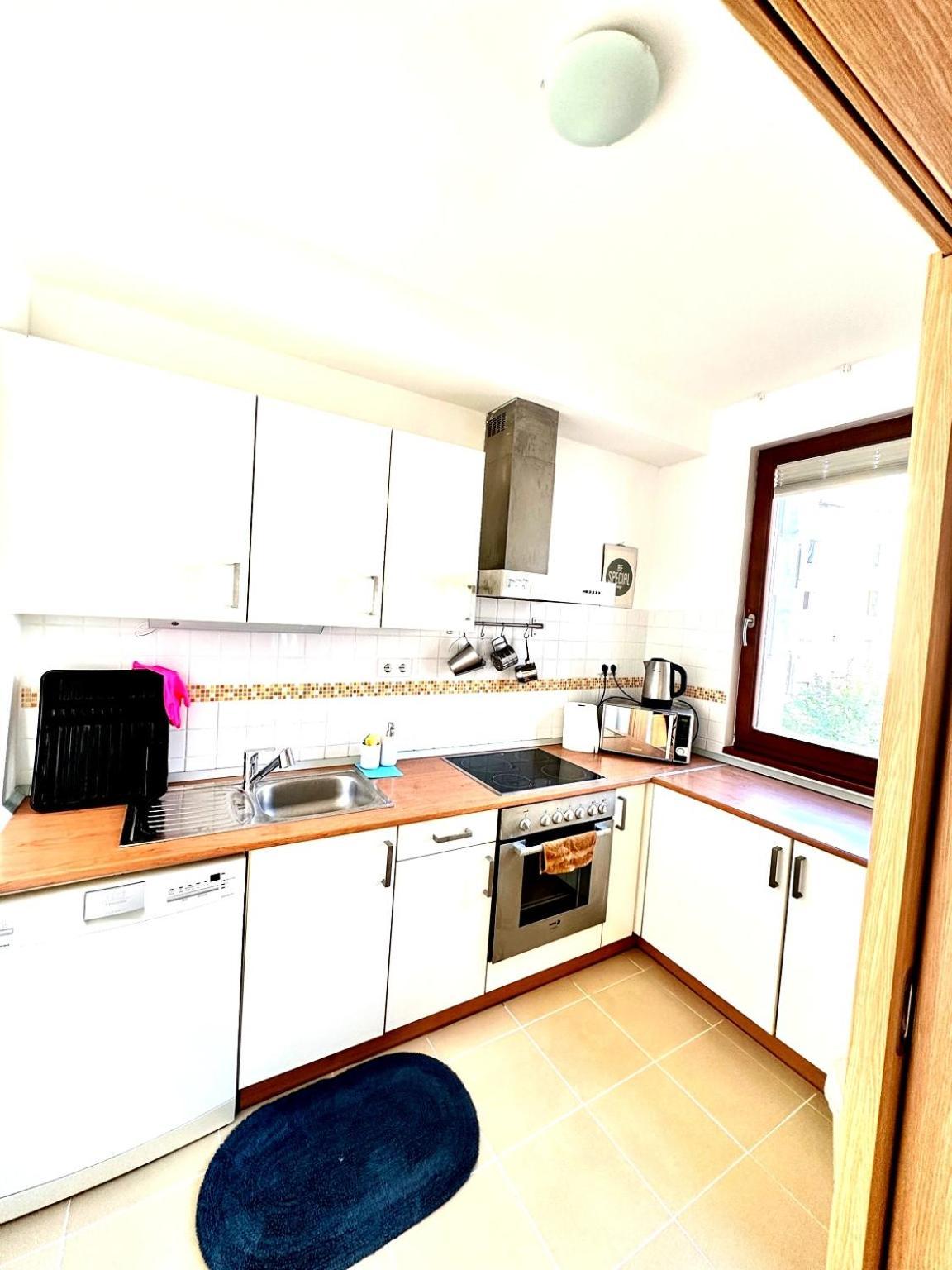 Central Apartment With Balcony ブダペスト エクステリア 写真